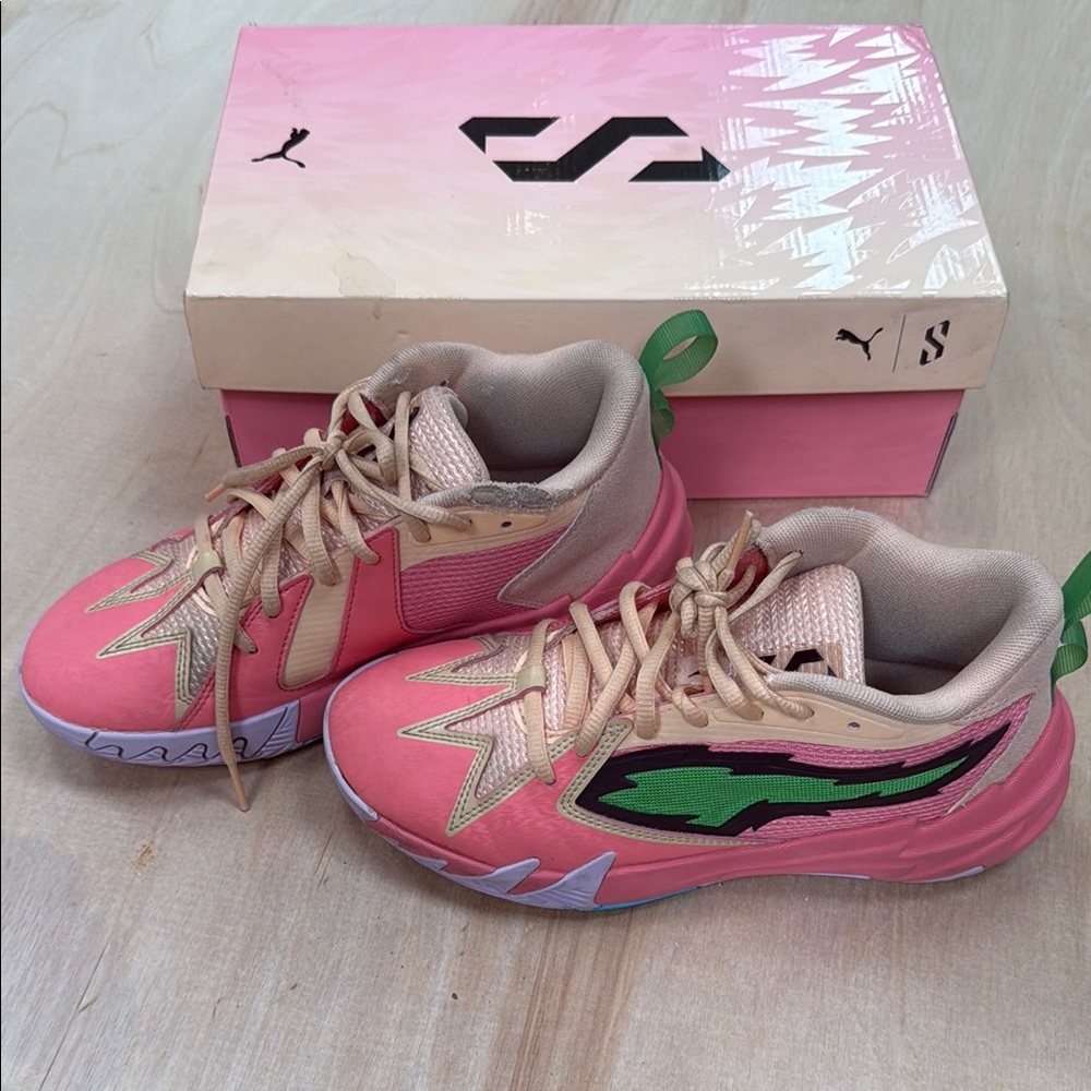 Puma Kids Scoot 1 Jr Basketball Sneakers in Pink and Green
